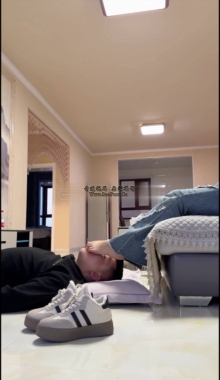 ������С�á���ҹ������Ů�����۽�����